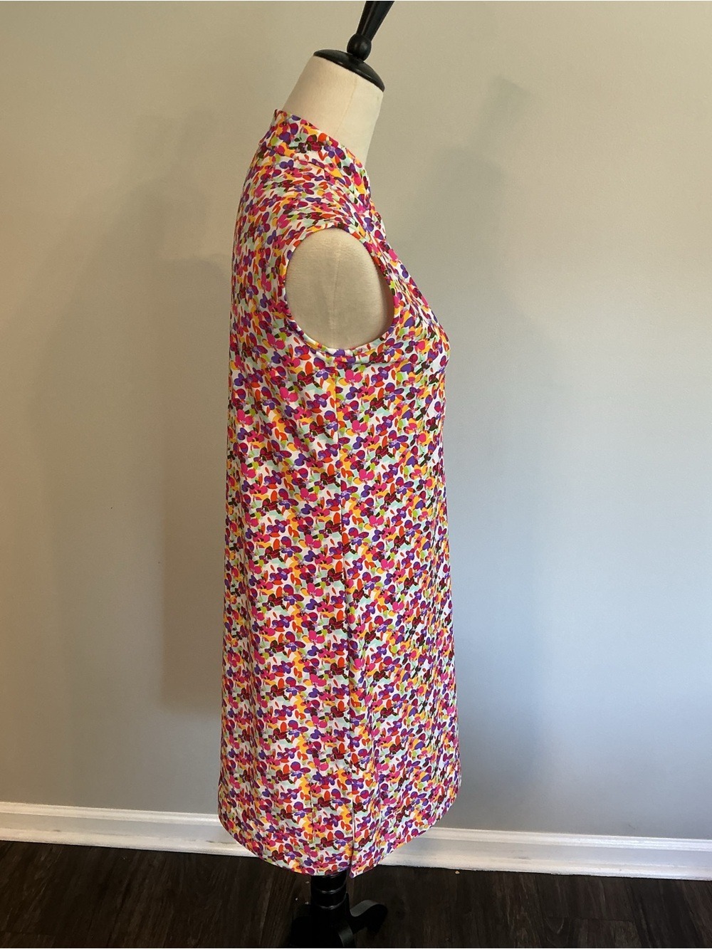 Jude Connally Lisa Keyhole Shift Dress - Picture 7 of 10